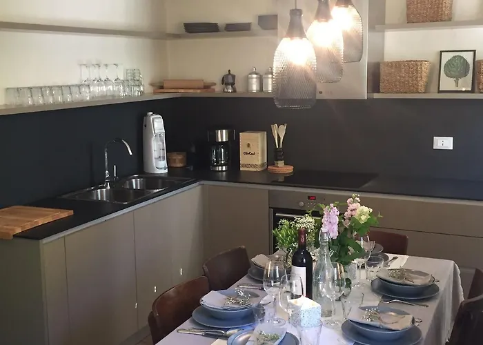 펜션 Al Vecchio Porto Casa A Cannero 카네로 리비에라