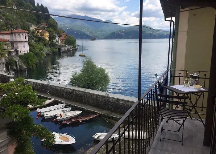 Feriehus Al Vecchio Porto Casa A Cannero Cannero Riviera